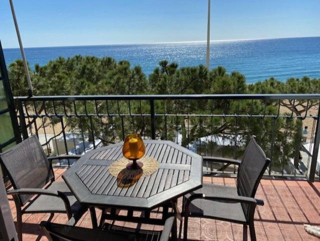 Encantador Piso En Primera Linea De Mar Платья-де-Аро Экстерьер фото